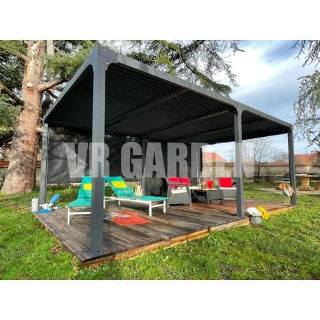 pergola-bioclimatique-aluminium-anthracite-2152m-toit-avec-lames-ovales-2-rideaux-pour-cote-598m-habrita.jpg