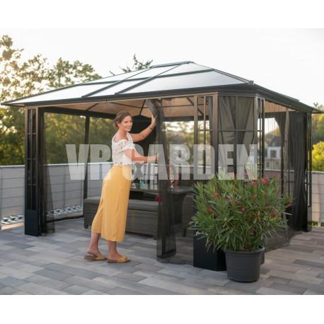 pergola-de-jardin-savino-en-aluminium-anthracite-et-polycarbonate-8mm-sojag.jpg